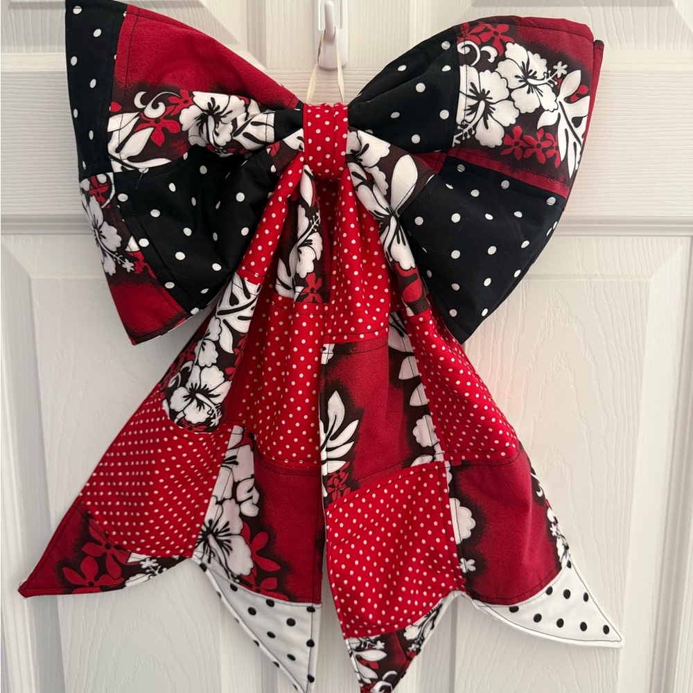 Hawaiian print homemade Patchwork Bow